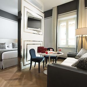Suite executive